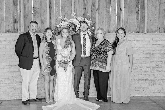 Kathy Balas Photography - Gray Dove Wedding - 09 Family - Joe and Kristi Ellis (89)