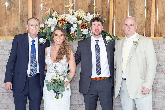 Kathy Balas Photography - Gray Dove Wedding - 09 Family - Joe and Kristi Ellis (53)