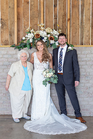 Kathy Balas Photography - Gray Dove Wedding - 09 Family - Joe and Kristi Ellis (97)