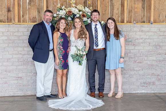 Kathy Balas Photography - Gray Dove Wedding - 09 Family - Joe and Kristi Ellis (148)
