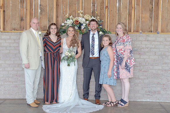 Kathy Balas Photography - Gray Dove Wedding - 09 Family - Joe and Kristi Ellis (170)