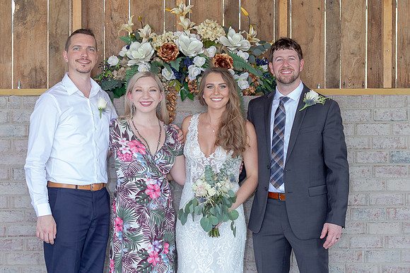 Kathy Balas Photography - Gray Dove Wedding - 09 Family - Joe and Kristi Ellis (175)