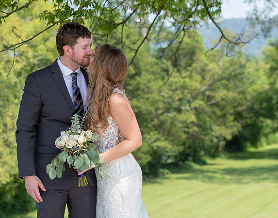 Kathy Balas Photography - Gray Dove Wedding - 10 Bride-Groom - Joe and Kristi Ellis (82)