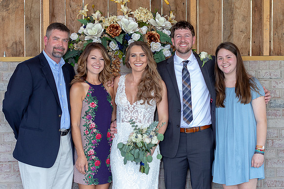 Kathy Balas Photography - Gray Dove Wedding - 09 Family - Joe and Kristi Ellis (154)