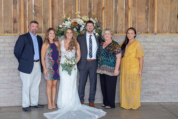 Kathy Balas Photography - Gray Dove Wedding - 09 Family - Joe and Kristi Ellis (142)
