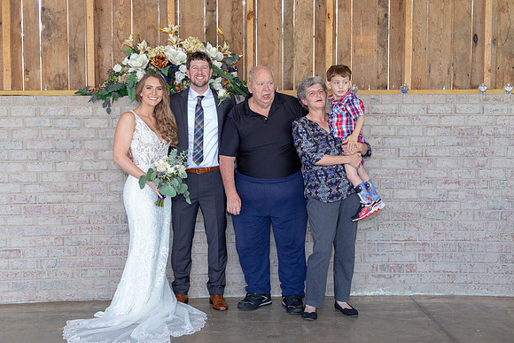 Kathy Balas Photography - Gray Dove Wedding - 09 Family - Joe and Kristi Ellis (156)