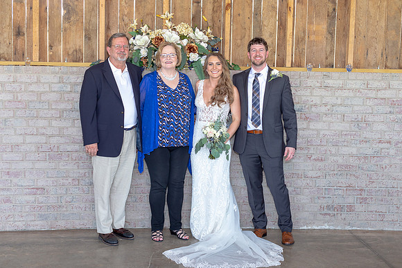Kathy Balas Photography - Gray Dove Wedding - 09 Family - Joe and Kristi Ellis (41)