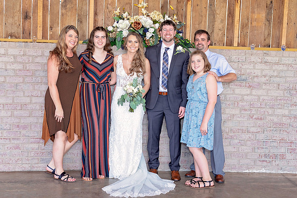 Kathy Balas Photography - Gray Dove Wedding - 09 Family - Joe and Kristi Ellis (56)
